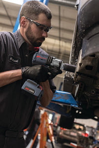 A mechanic who works with 
Ingersoll Rand W7152-K12